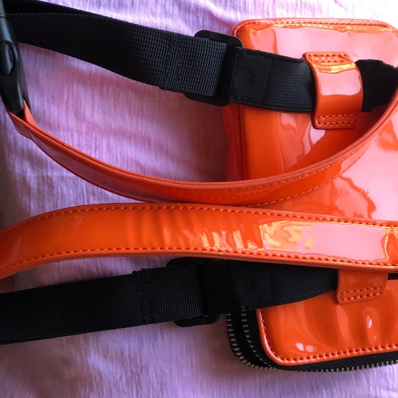 Leg bag🦵🏾🦵🏾🥵 - Picture 7 of 7